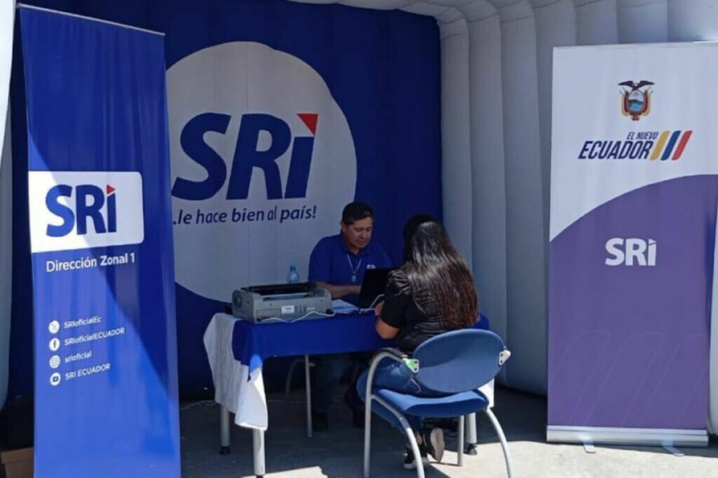 IVA 15% Ecuador 2025